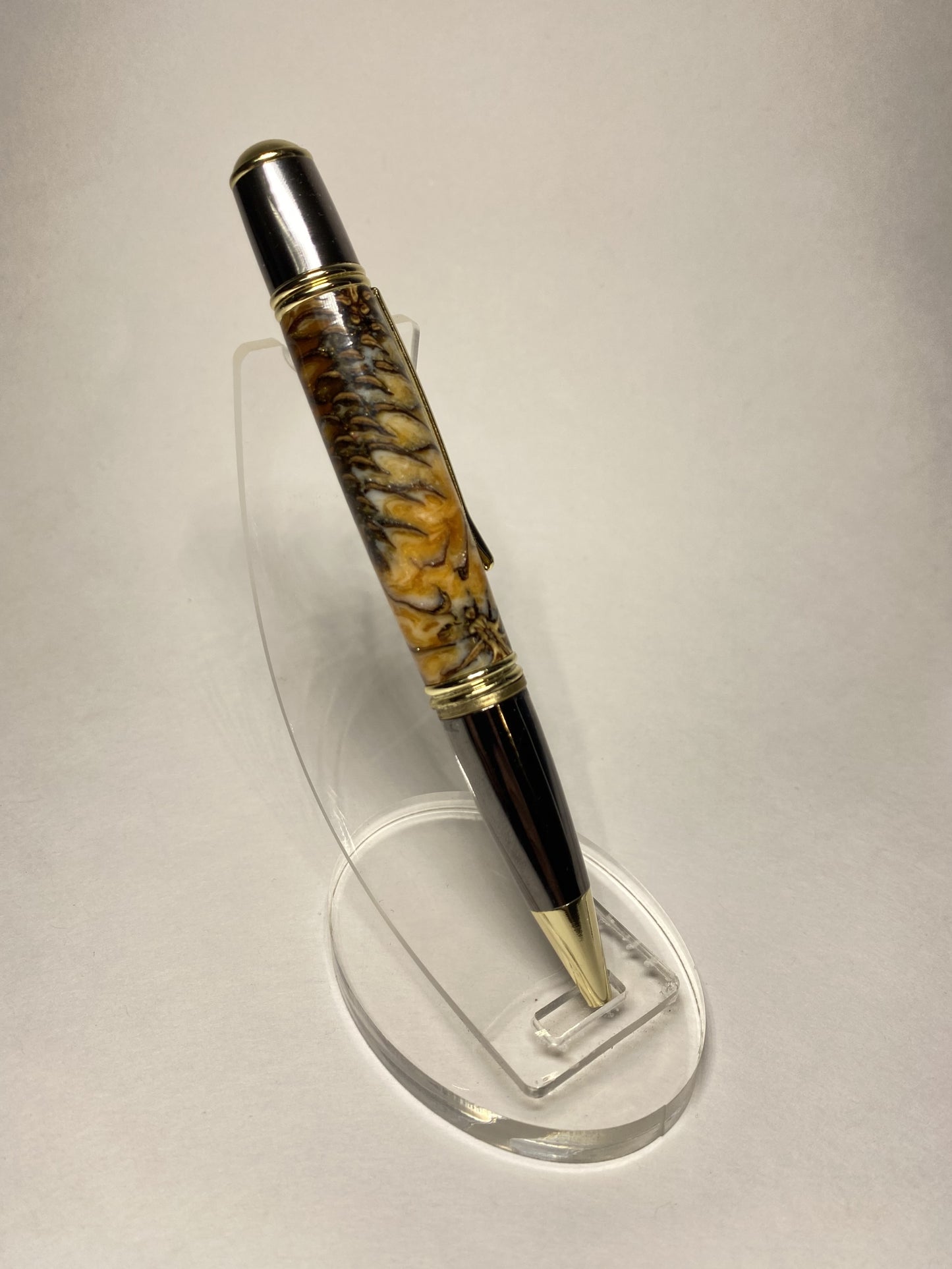Pinecone Resin Gatsby Ink Pen